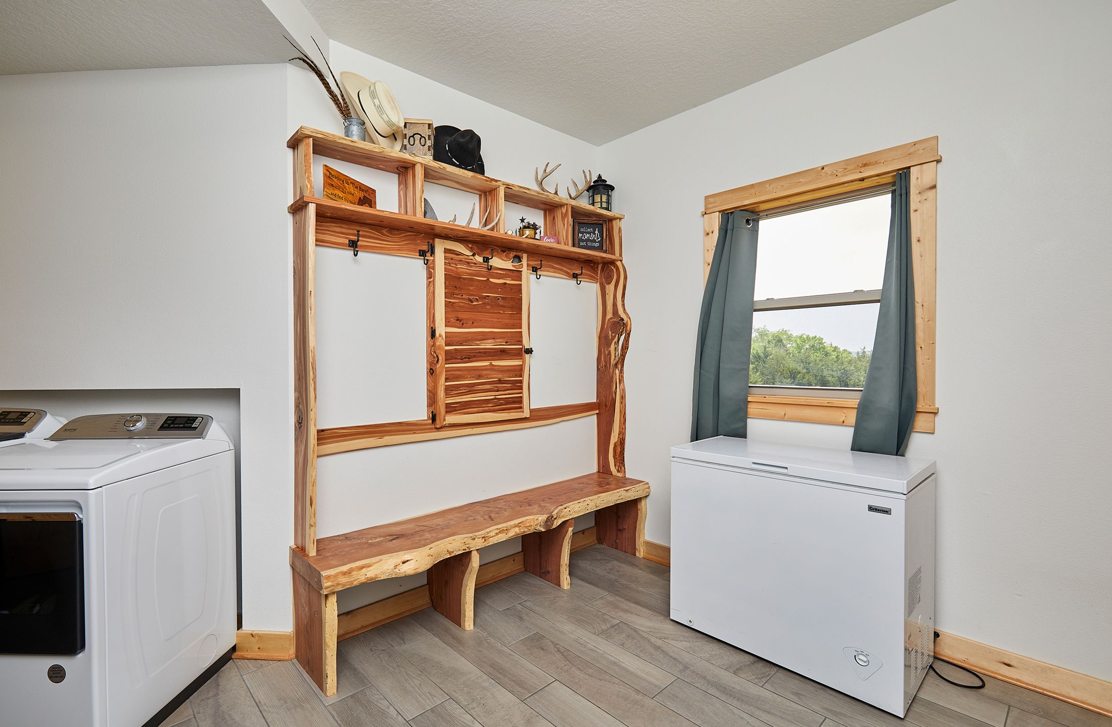 Listing Photo: 7708 Virginia St_026